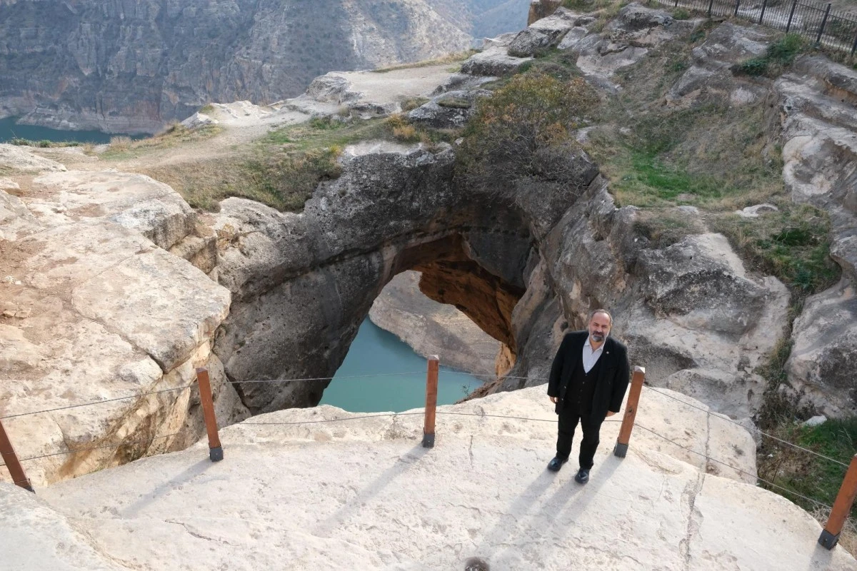 الصحفيون ينطلقون في رحلة عبر تاريخ وعِلم سِيرت