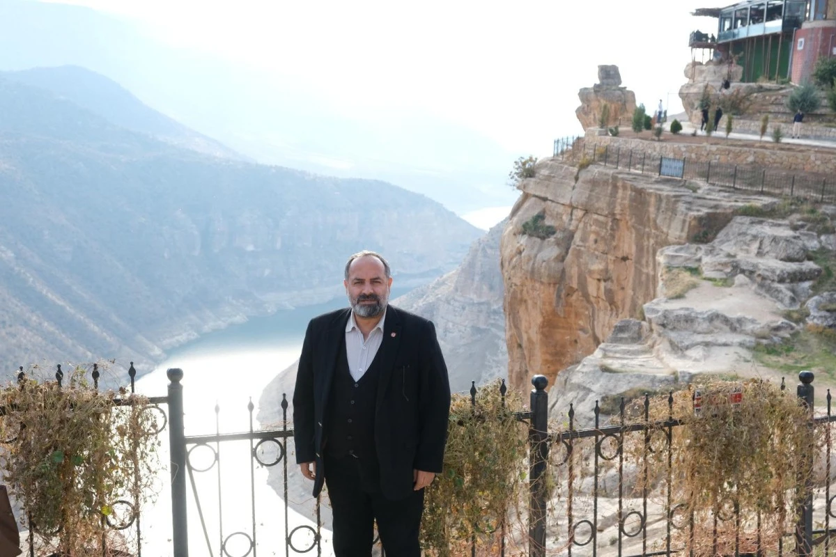 الصحفيون ينطلقون في رحلة عبر تاريخ وعِلم سِيرت