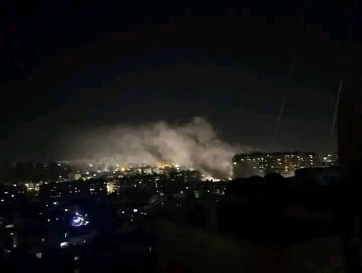 وزير الأوقاف ومحافظ دمشق يطلعان على الأضرار التي لحقت المسجد 