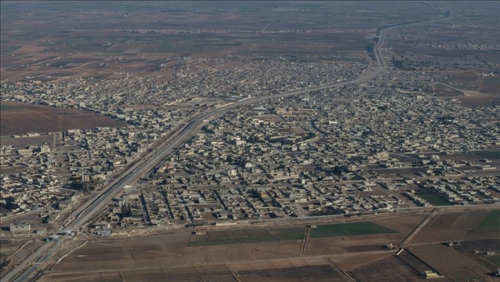 الجيش السوري يبسط سيطرته على كامل دير حافر بعد انسحاب "قسد"