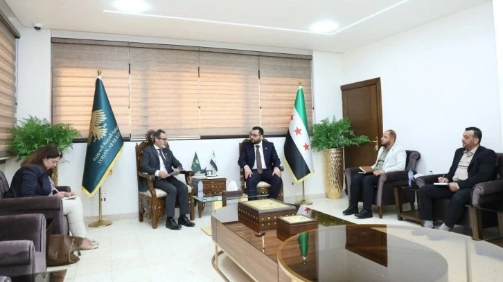 الزراعة والفاو تبحثان تطوير القطاع الزراعي وخطط الاستثمار المستدام 