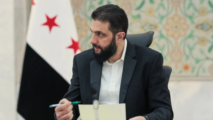 الشرع يصدر مراسيم بإحداث الهيئة العامة للمنافذ والجمارك وتعيين رئيسها ومعاونيه