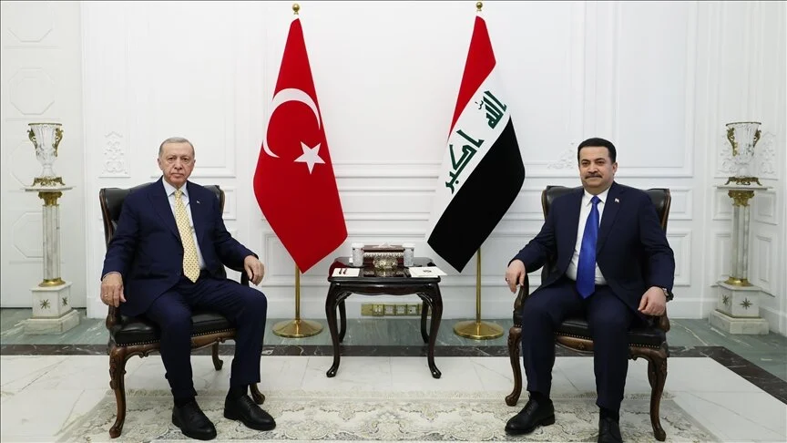 الرئيس أردوغان يلتقي رئيس الوزراء العراقي