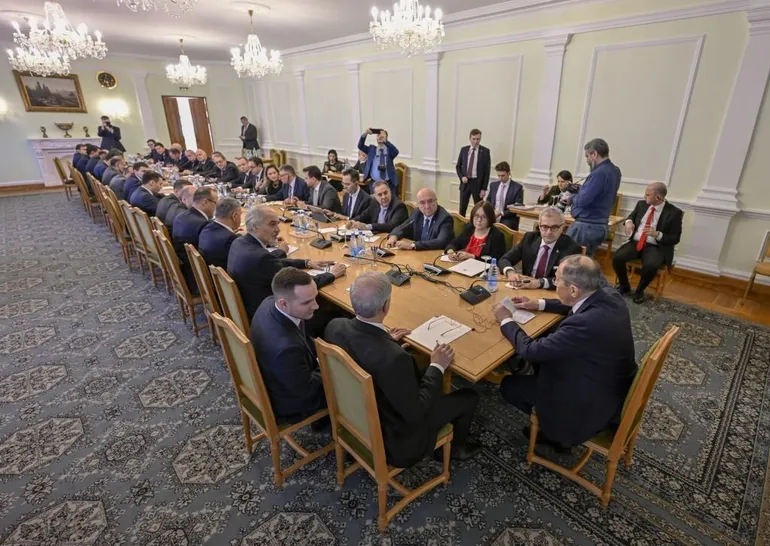 الاجتماع الرباعي دون نتائج في موسكو وروسيا تعلن الاتفاق على &quot;مواصلة الاتصالات&quot;