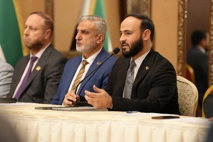 محافظ حلب يترأس اجتماعا موسعا لتعزيز التكامل الإداري وتحسين الأداء لخدمي 