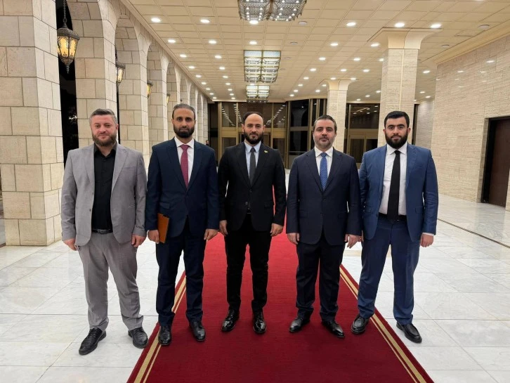 السيد احمد الهلالي المتحدث باسم الفريق الرئاسي عقد لقاء مطول لبحث عدد من الملفات 