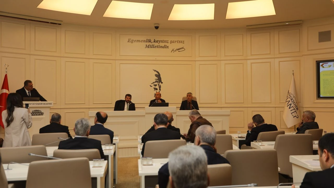 دعم في مجال النقل من غازي عنتاب إلى حلب يثير نقاشًا في المجلس البلدي