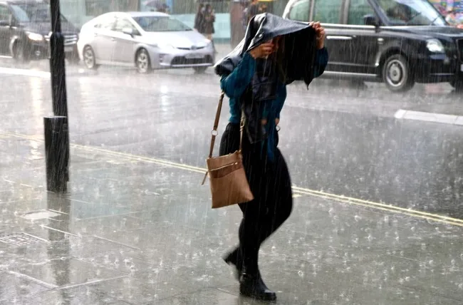 تحذير جوي من ولاية غازي عنتاب: انتبهوا للأمطار الغزيرة والعواصف