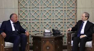 وزير الخارجية السوري يصل إلى القاهرة