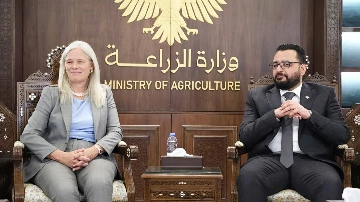 وزير الزراعة  يلتقي المديرة القطرية لبرنامج الأغذية العالمي 