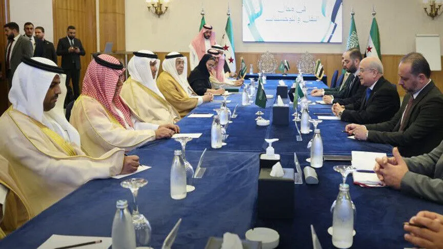 سوريا والسعودية توقعان 3 مذكرات تفاهم لتطوير النقل والبريد