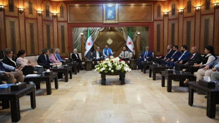 محافظ حلب يبحث مع وفد الماني رفيع المستوى