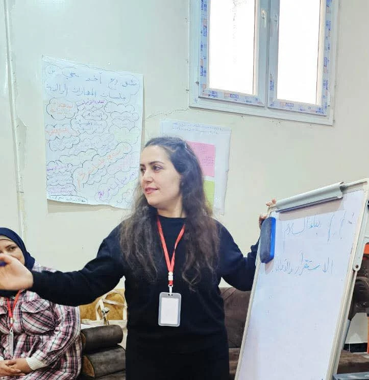 مبادرة جسور نسائية مشروع سفيرات السلام 