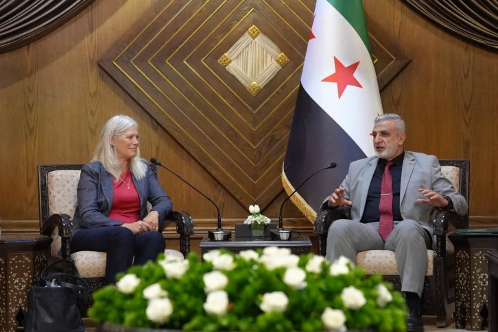 محافظة حلب تبحث مع دول مانحة والأمم المتحدة أولويات التعافي 