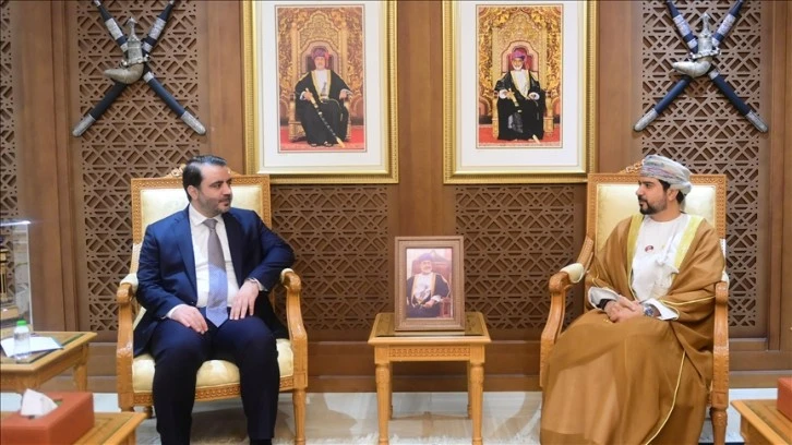 وزير الخارجية السوري يبحث في مسقط تعزيز التبادل التجاري