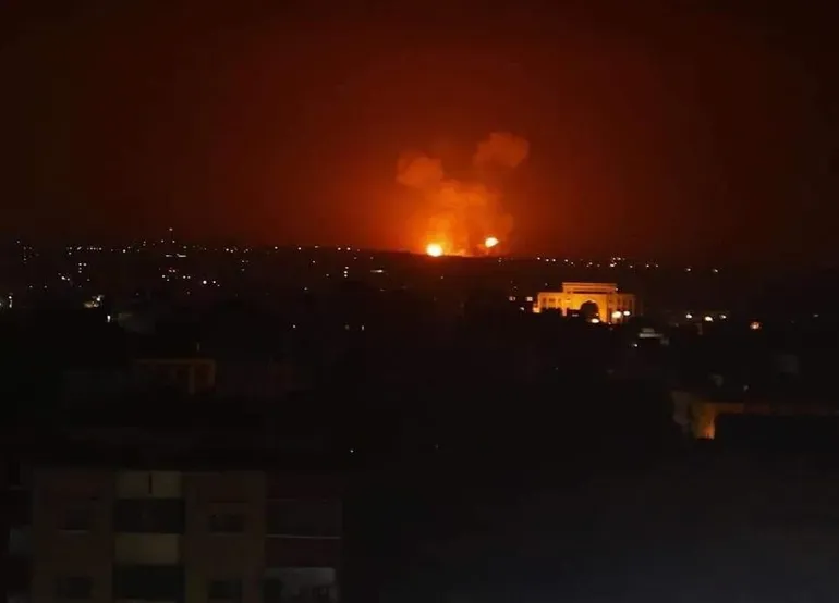 ضربات صاروخية إسرائيلية تستهدف مطار دمشق الدولي وتخرجه عن الخدمة