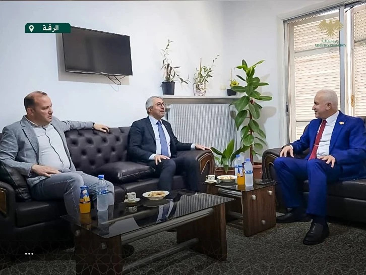 وفد من صندوق الائتمان يبحث دعم مشروعات تأهيل البنية التحتية في سدود الفرات 