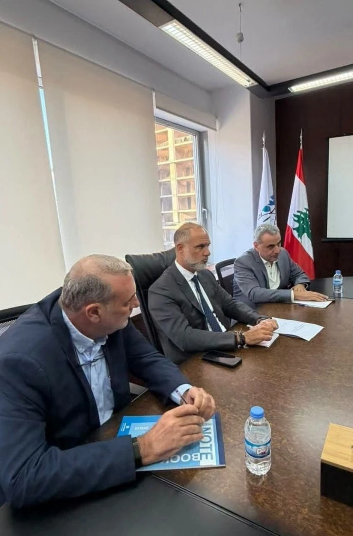 معاون وزير النقل يبحث في لبنان آليات الربط السككي بين البلدين 