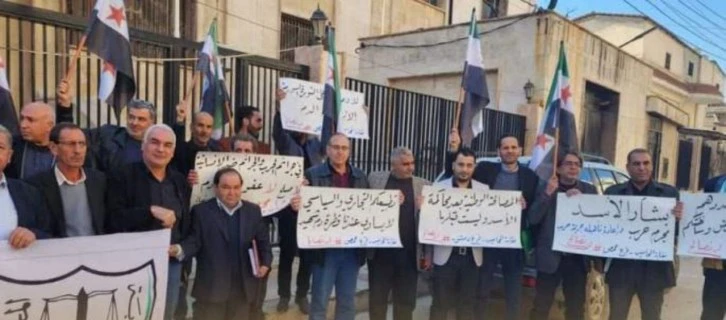 محامو الشمال يتظاهرون ضد المصالحة مع النظام
