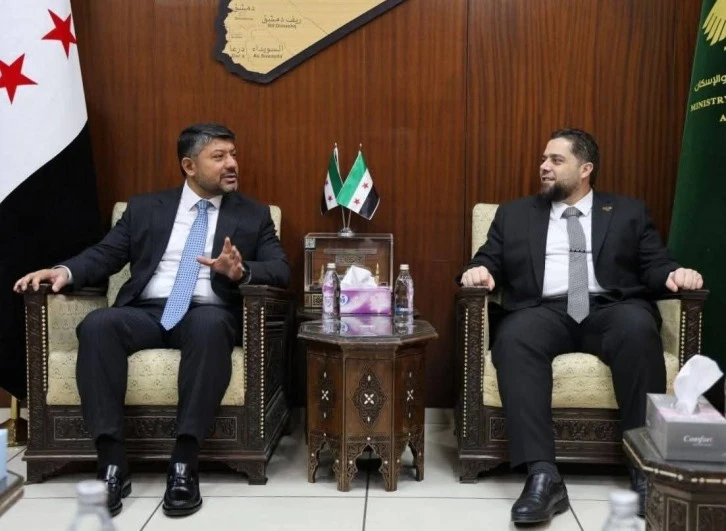 وزير الأشغال يلتقي برئيس البعثة الأذربيجانية في دمشق 