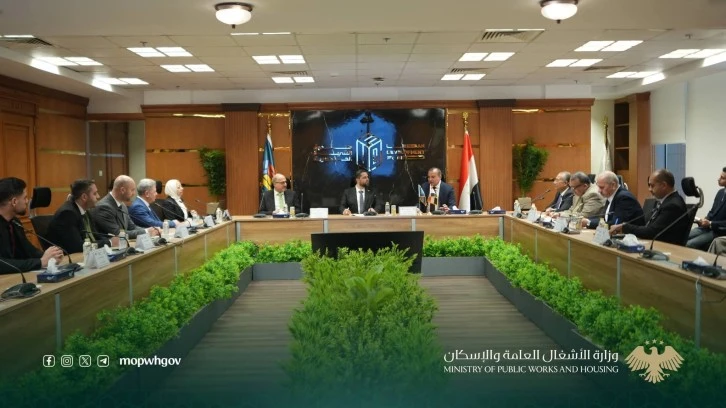 وزير الأشغال العامة والإسكان يطلع على تجربة صندوق التنمية الحضرية 