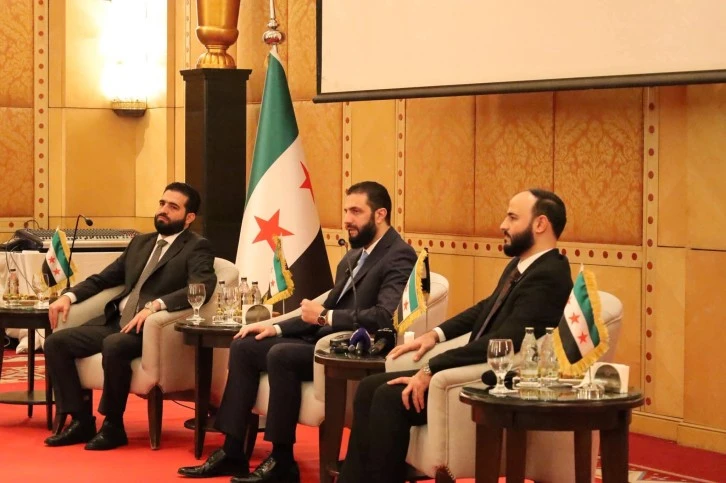 الرئيس احمد الشرع يلتقي الفعاليات بحلب بذكرى التحرير 