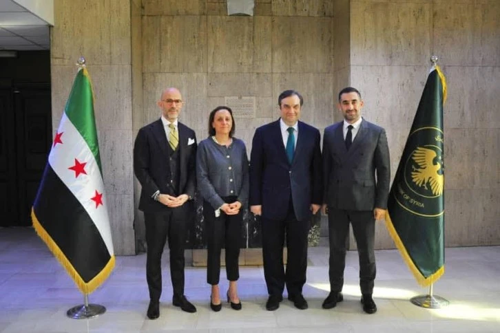 مصرف سوريا المركزي يستقبل. شركة فيزا.  العالمية 