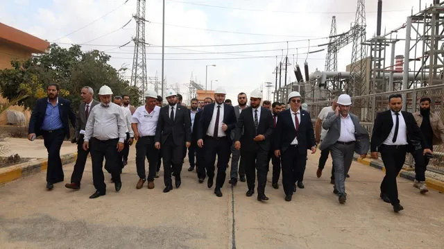 وزير الطاقة في حمص يبحث واقع القطاع وخطط تطوير الكهرباء والمياه