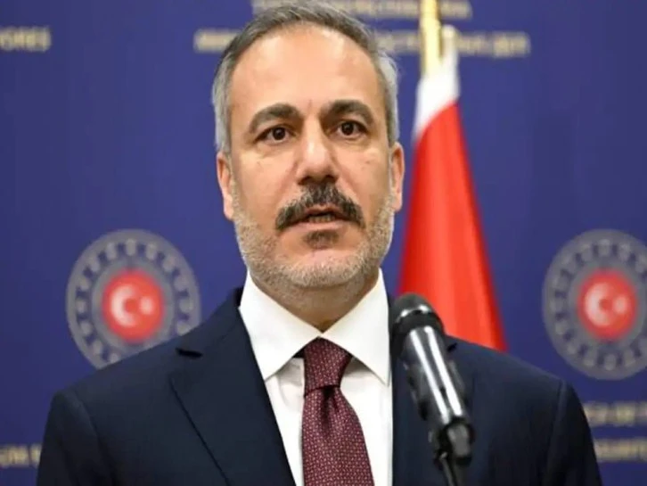 وزير الخارجية التركي: نولي أهمية كبيرة لاستقرار سوريا واندماج قسد في الحكومة يخدم الجميع