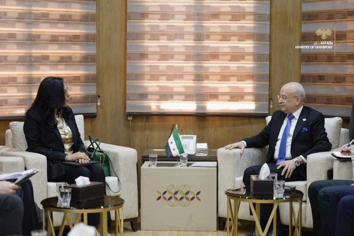 وزير النقل يبحث مع البنك الدولي سبل تعزيز التعاون في مجال النقل السككي 