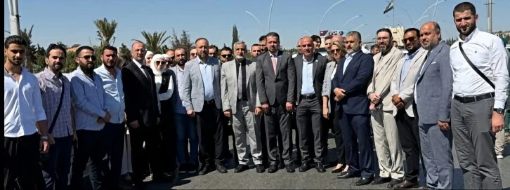 نقابة الصيادلة فرع حلب تسلم عشرون حاوية دوائية من شركة اسيا 