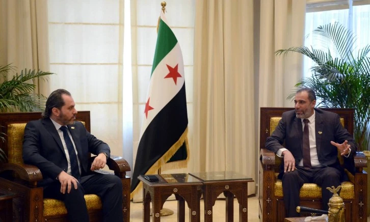 تنسيق مشترك بين اتحاد العمال ووزارة السياحة ووضع خارطة طريق 