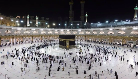 السعودية تزف أنباء سارة للمسلمين الراغبين بالزيارة وأداء مناسك العمرة
