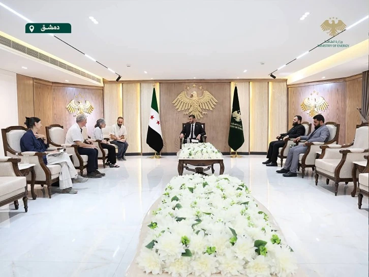 وزارة الطاقة تبحث مع وفد اوكسفام تعزيز التعاون في خدمات مياه الشرب