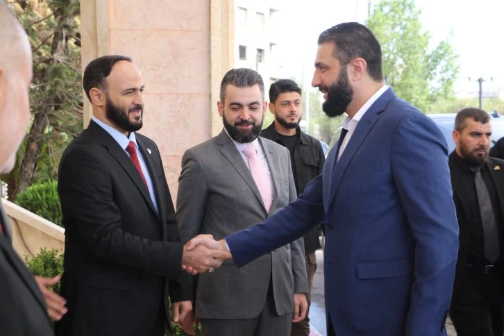 الرئيس أحمد الشرع في حلب: اجتماعات موسعة لبحث الواقع الخدمي والتنموي