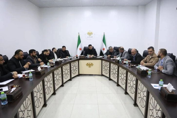 إطلاق مشاريع تطوير شبكة الطرق في محافظة إدلب 