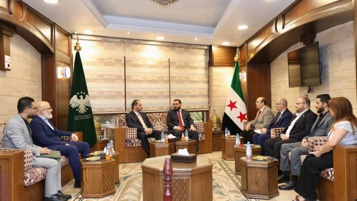 الزراعة والسياحة تبحثان آليات توسيع الاستثمار السياحي 