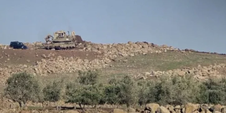 توغل لقوات الاحتلال الإسرائيلي في ريف القنيطرة واعتقال شاب وتجريف أراضٍ