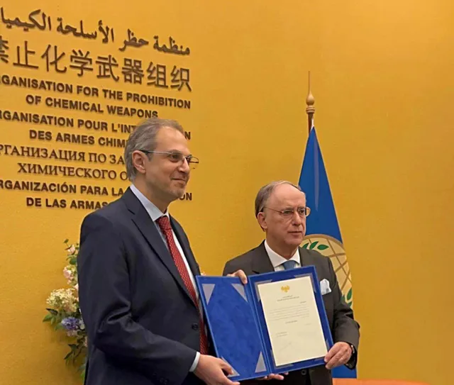 سوريا تؤكد التزامها الدولي في ملف الكيميائي وتعد بمحاسبة مرتكبي جرائم “حقبة الأسد”