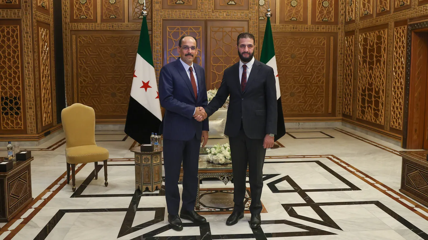 رئيس الاستخبارات التركية يلتقي الرئيس السوري في دمشق لبحث القضايا الثنائية والإقليمية