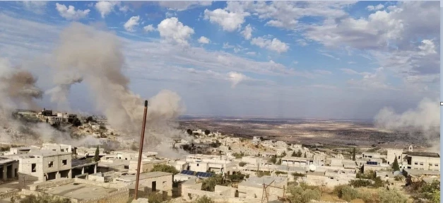مقتل 5 مدنيين في قصف طائرات روسية على مخيم "أهل سراقب" بسوريا