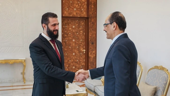 الرئيس أحمد الشرع يستقبل رئيس الاستخبارات التركي في دمشق