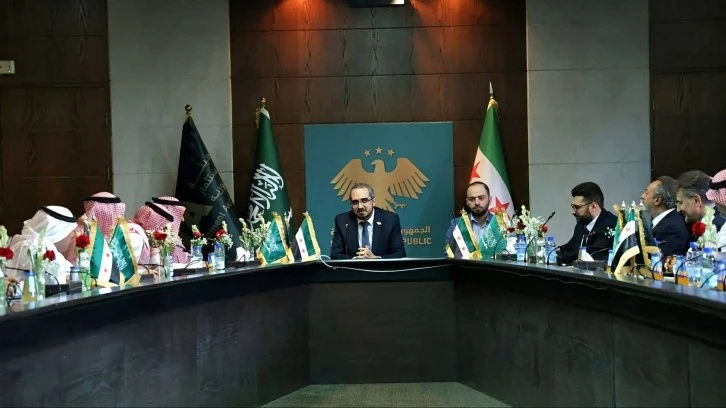 رئيس هيئة الاستثمار يستقبل  وفدا من رجال الأعمال والمستثمرين السعوديين