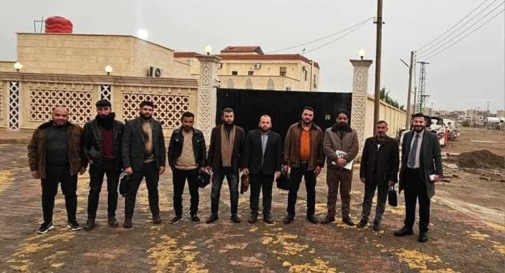 وفد من معلمي الرقة يتجه إلى دمشق لبحث ملف التثبيت الوظيفي