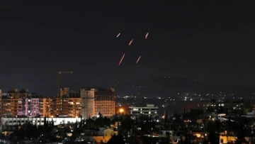 إسرائيل تقصف مواقع عسكرية وسط العاصمة السورية دمشق