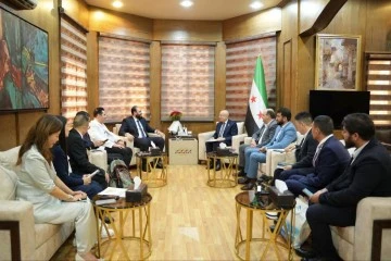 الوزير بدر يبحث مع مستثمرين صينيين إمكانية الشراكة في تنفيذ المشاريع 