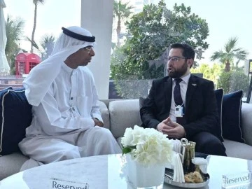 وزير التنمية الإدارية يعقد لقاءات مع وزراء التنمية العرب 