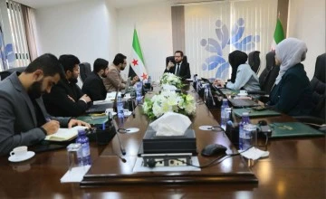 وزير التنمية يعقد جلسة لمناقشة سياسات تقييم أداء العاملين 