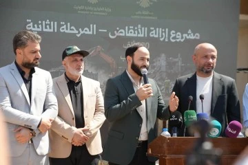 وزير الطوارئ ومحافظ حلب أعلن إنتهاء مشروع إزالة الانقاض