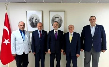 وفد من غرفة صناعة دمشق برئاسة المهندس محمد ايمن المولوي يزور سعادة سفير تركيا بدمشق 